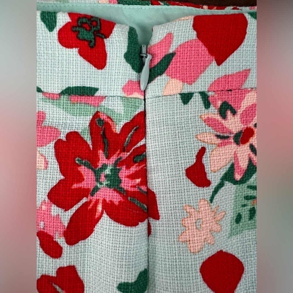 J. Crew Floral Print Pencil Skirt - Size 2 - Picture 4 of 7